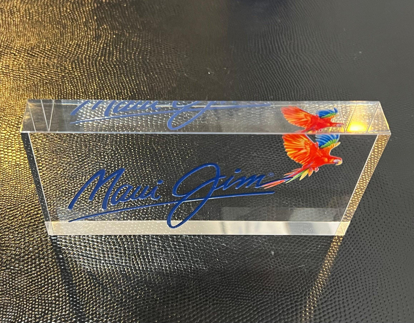Pre-Owned Maui Jim Acrylic Retail Display Plaque - Iconic Logo with Parrot Design