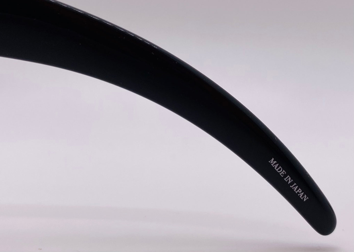 Linda Farrow X Prabal Gurung Pg|17|5 Cat-Eye Sunglasses-Bold Yellow & White Acetate With Gradient Blue Lenses