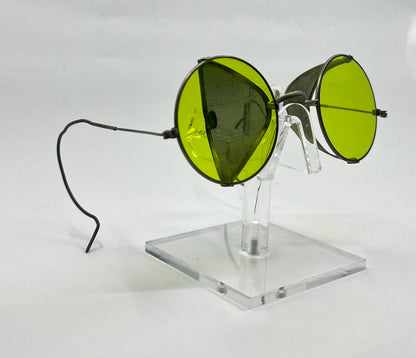 Industrial / Glacier ANTIQUE Spectacles – Green Lenses with Mesh Side Shields – c.1900