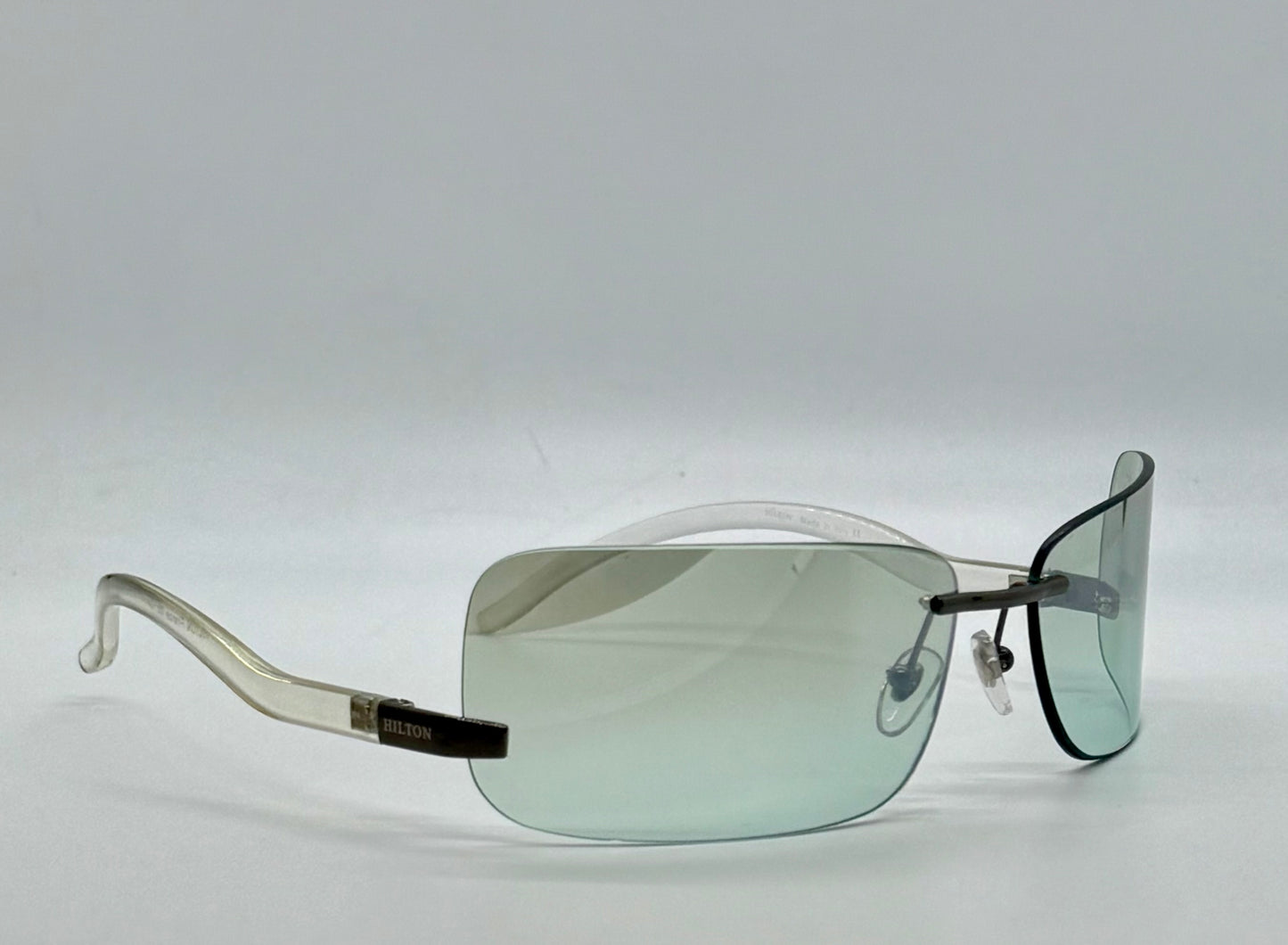 Hilton Firenze ’03 – Vintage Deadstock Y2K Rimless Sunglasses – Green Gradient Italy