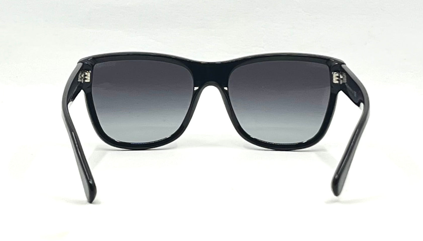 Chanel 5386 Black CC Logo Sunglasses 60-16 Italy Gradient Lens Unworn