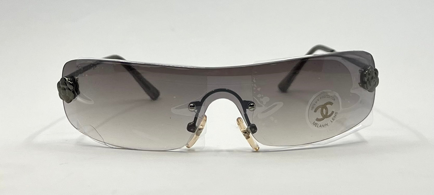 Chanel 4086 c.240/54 Shield Sunglasses Gunmetal Grey Gradient – Deadstock