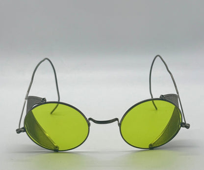 Industrial / Glacier ANTIQUE Spectacles – Green Lenses with Mesh Side Shields – c.1900