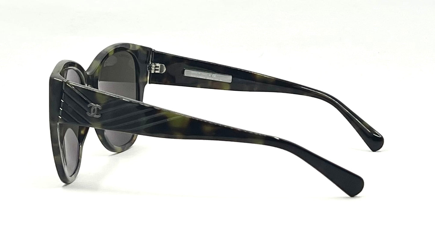 Chanel 5412 CC Logo Tortoise Sunglasses 54-19 Italy Gradient Lens Unworn