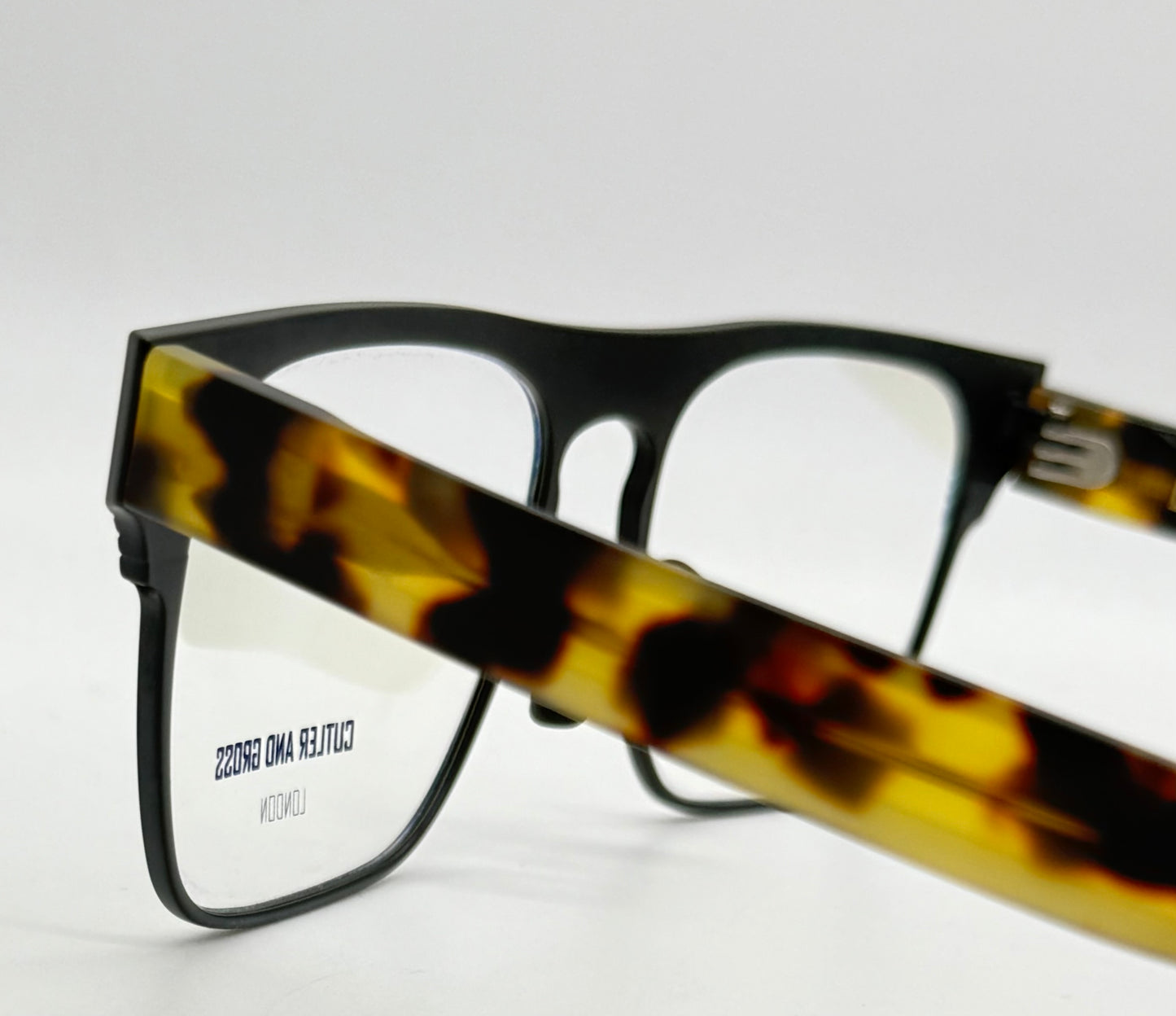 Cutler And Gross Cgop1366-03-Matte Black|Tortoise-56Mm-Handmade In Italy-Full Kit