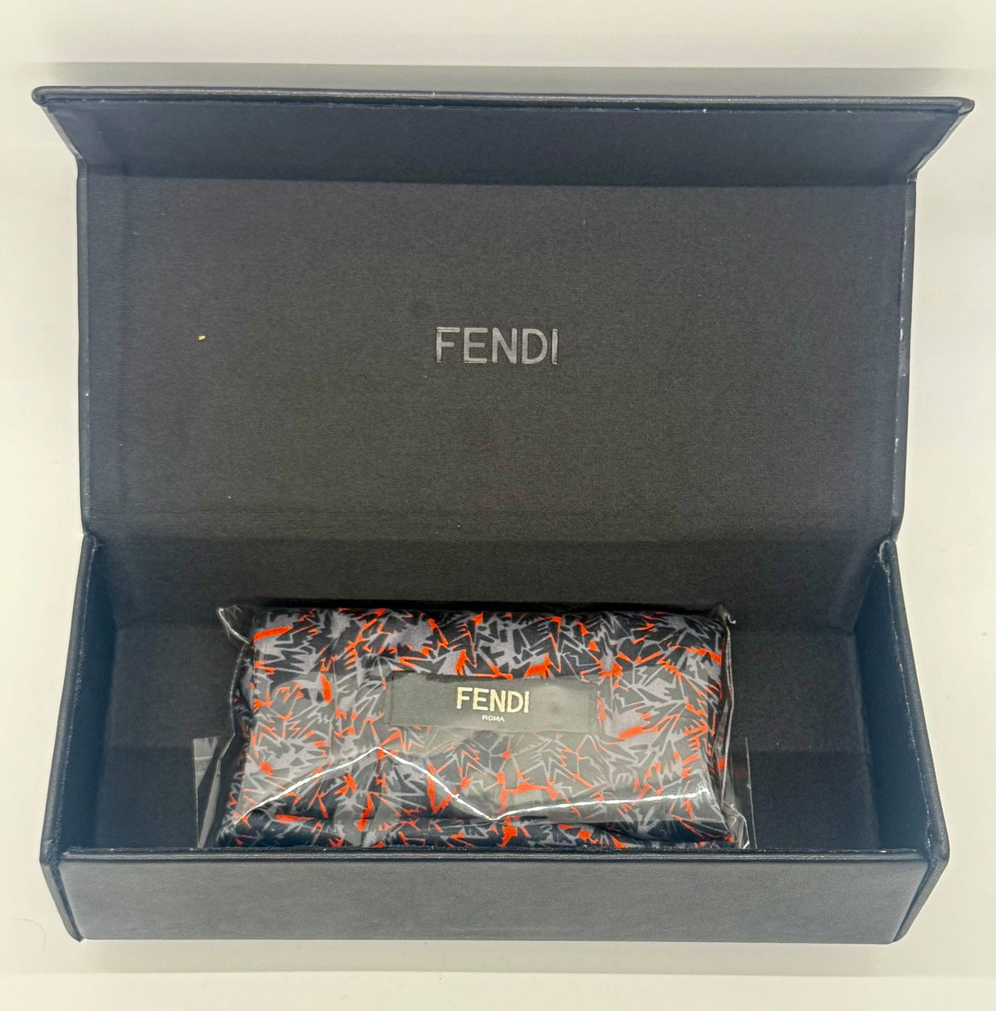 Fendi FS349R Y2K Shield Sunglasses 001 Unworn Purple Gradient Lenses-Japan