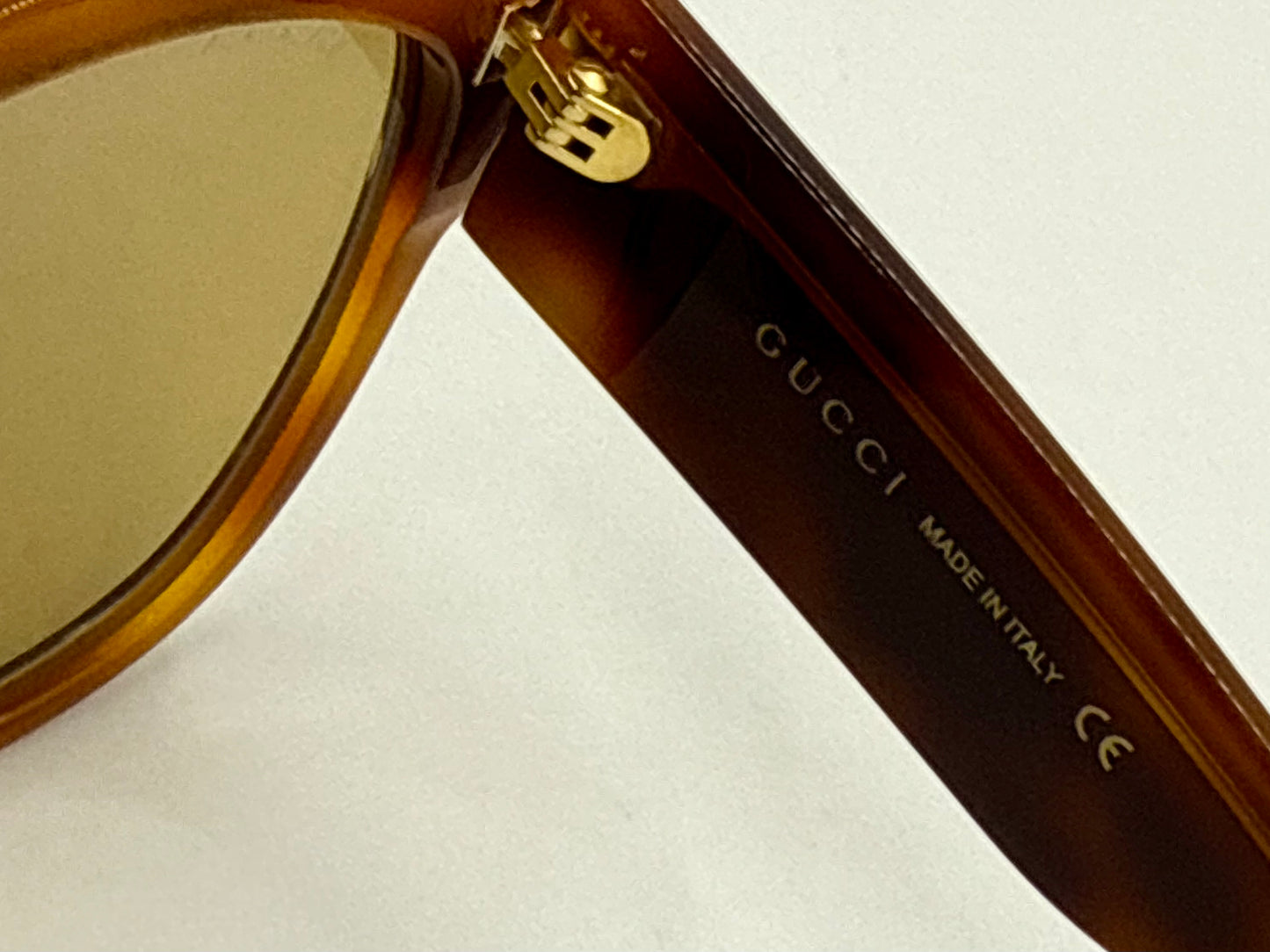 Gucci GG0059S 003 Amber Tortoise Geometric Sunglasses w/ Original Amber Lenses (Unworn)