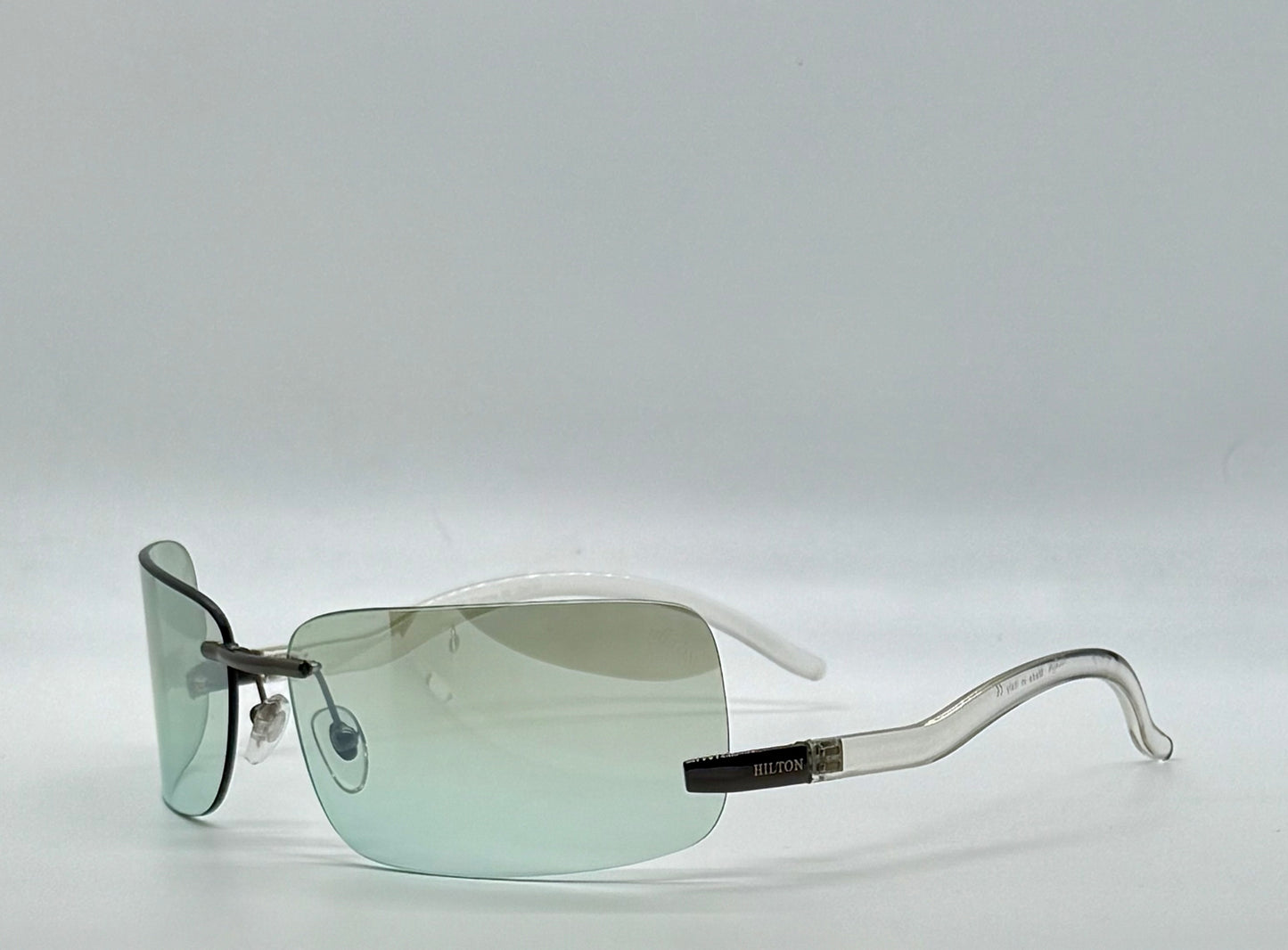 Hilton Firenze ’03 – Vintage Deadstock Y2K Rimless Sunglasses – Green Gradient Italy