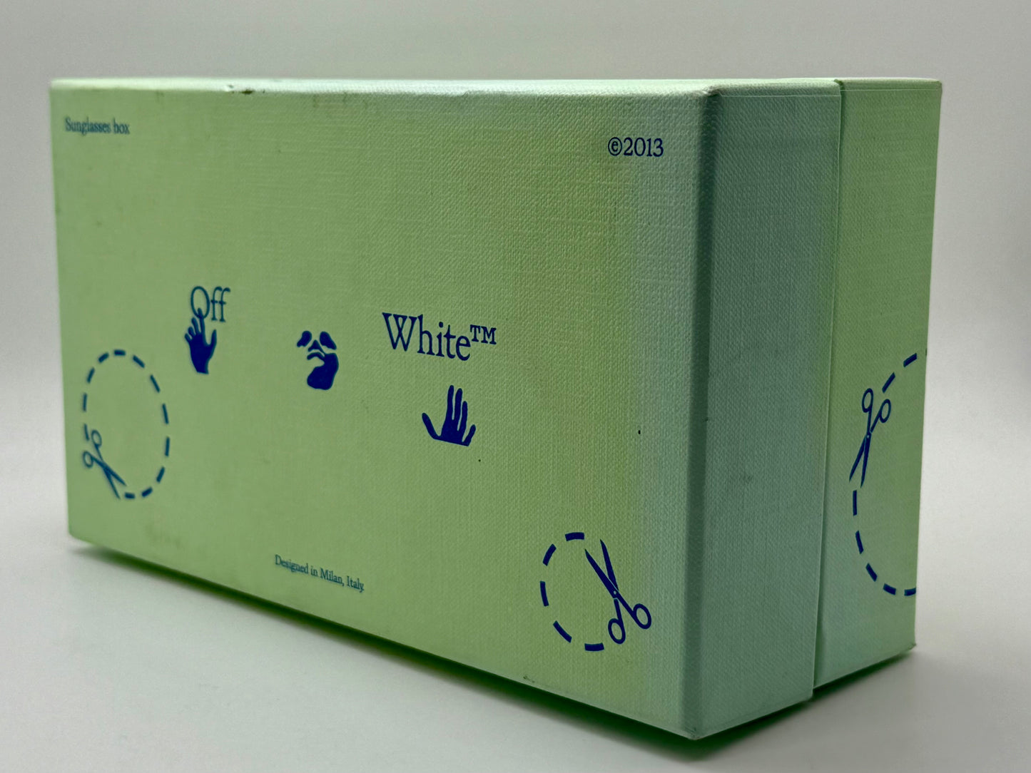 Vintage Off-White Black Shield Wraparound Sunglasses Model Oeri068 1007