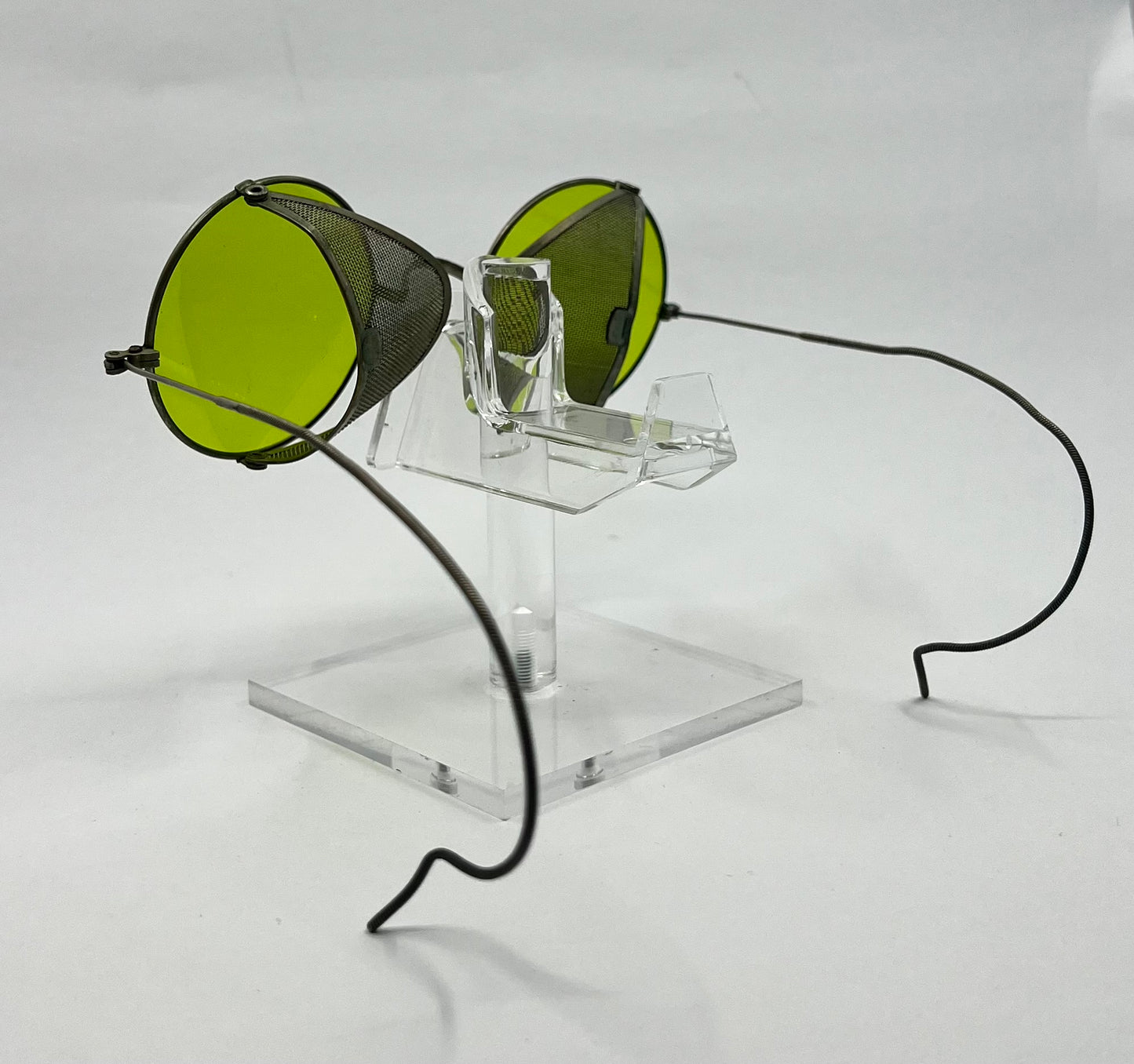 Industrial / Glacier ANTIQUE Spectacles – Green Lenses with Mesh Side Shields – c.1900