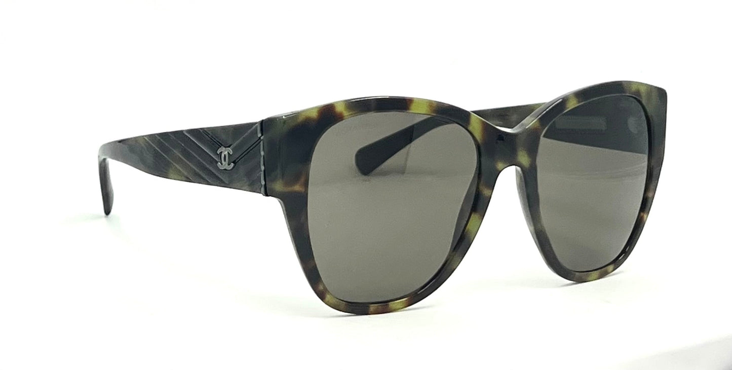 Chanel 5412 CC Logo Tortoise Sunglasses 54-19 Italy Gradient Lens Unworn