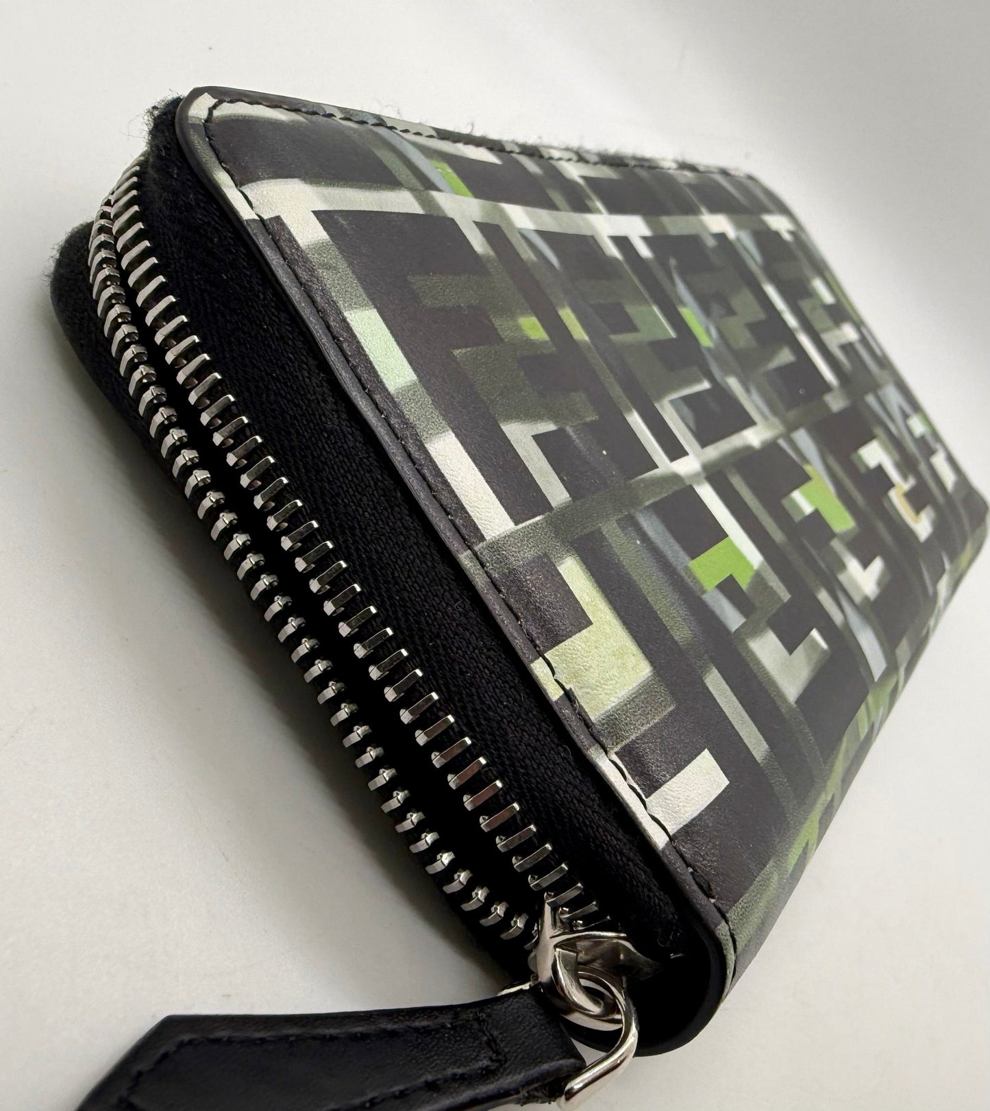 FENDI FF LOGO CAMO ZIP-AROUND WALLET / LONG CLUTCH – NEW / UNUSED