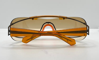 OFF-WHITE™ OERI103 7720 – Amber Shield Sunglasses

BNIB – Full Kit – Made in Italy