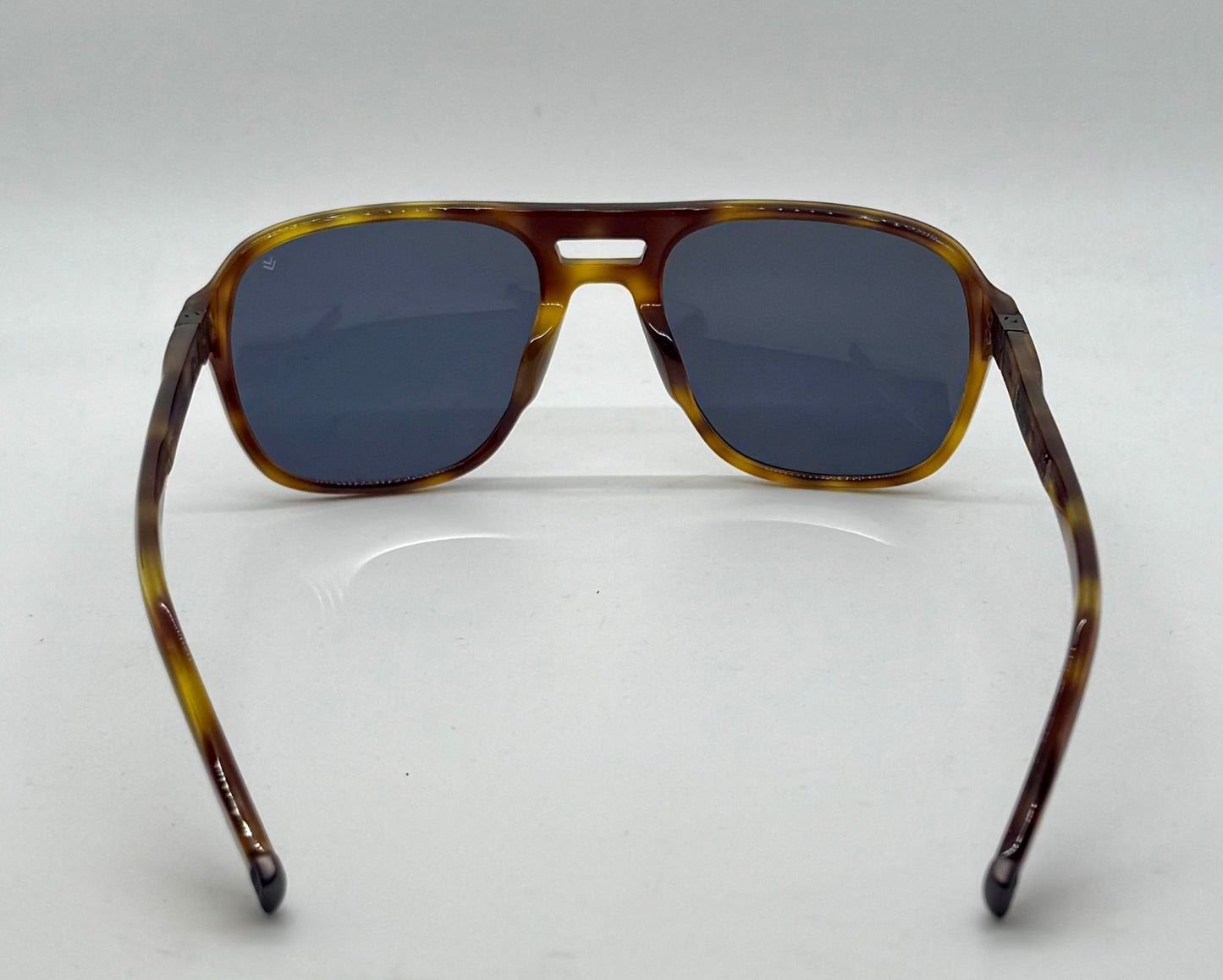 John Varvatos Classic Aviator Sunglasses-Tortoise Horn Acetate-Mirrored Gold Lenses-New|Unworn