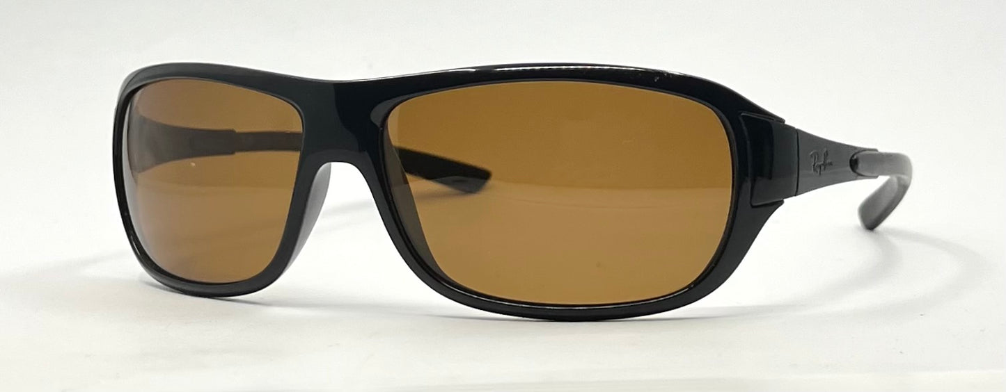 Ray-Ban RB4122 601 Black Polarized Sunglasses-Made in Italy-Vintage Deadstock