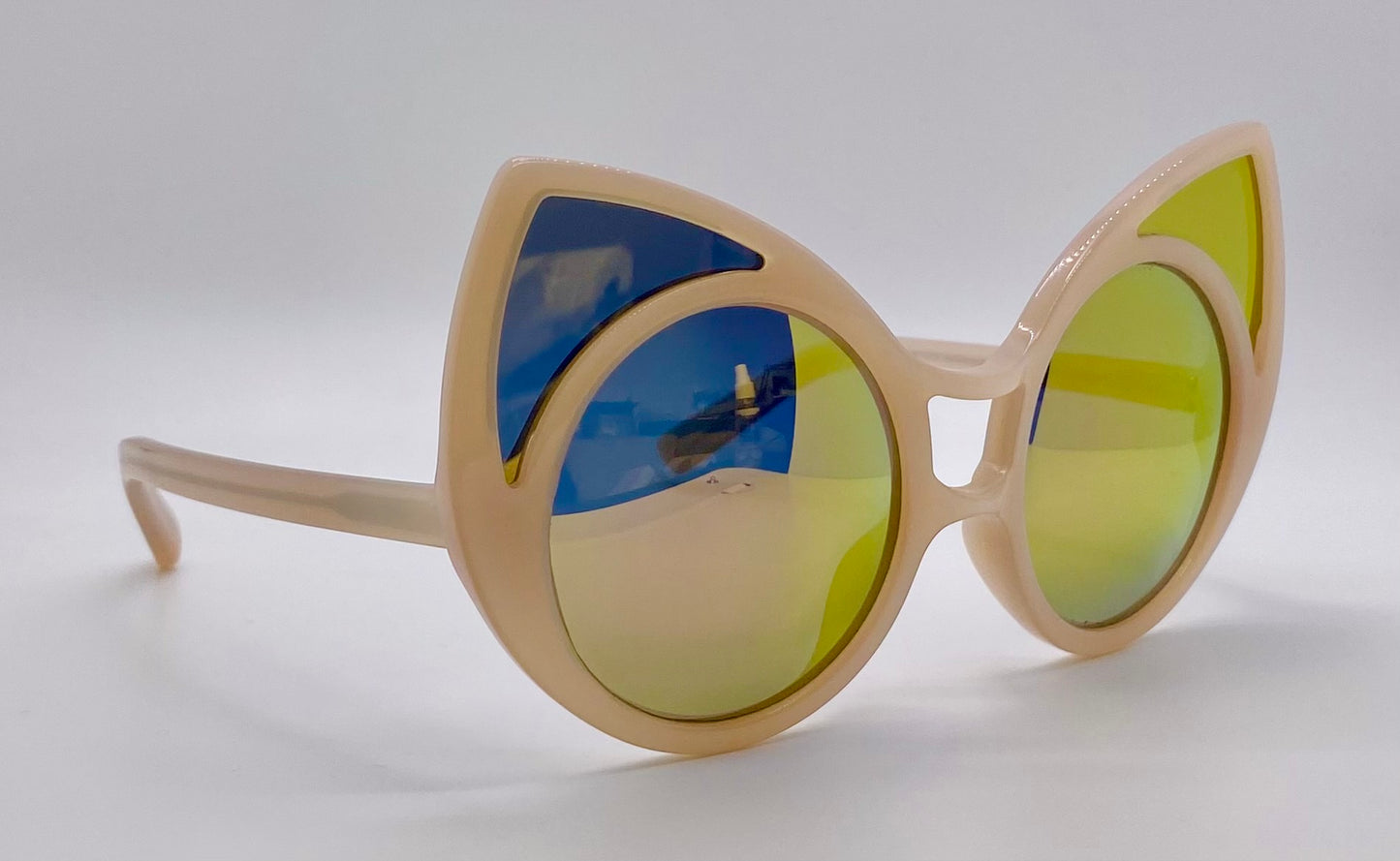 Linda Farrow Gallery X Khaleda Rajab & Fahad Almarzquq Kr|1|10 Cat-Eye Sunglasses – Cat 3 Lenses, Made In Japan