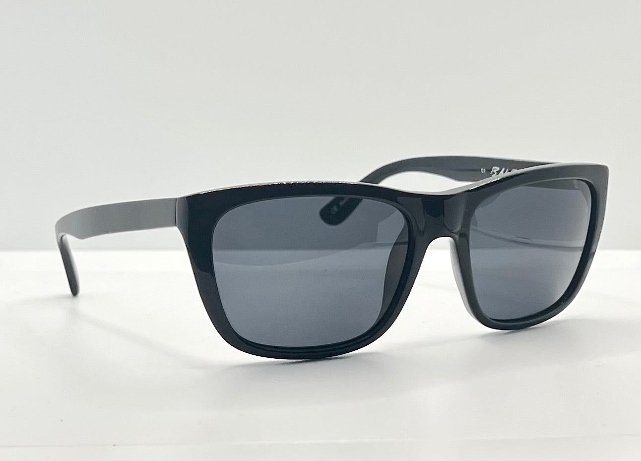 John Baldessari x Freeway Eyewear – “I Will Not Look at Any More Boring Art” – L.A. Rays Artist Series – Rare C1 – Full Kit-Unworn