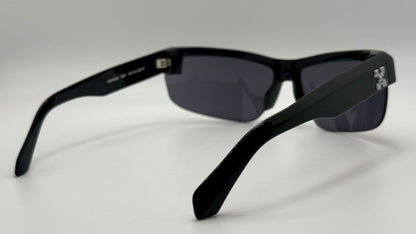 Vintage Off-White Black Shield Wraparound Sunglasses Model Oeri068 1007