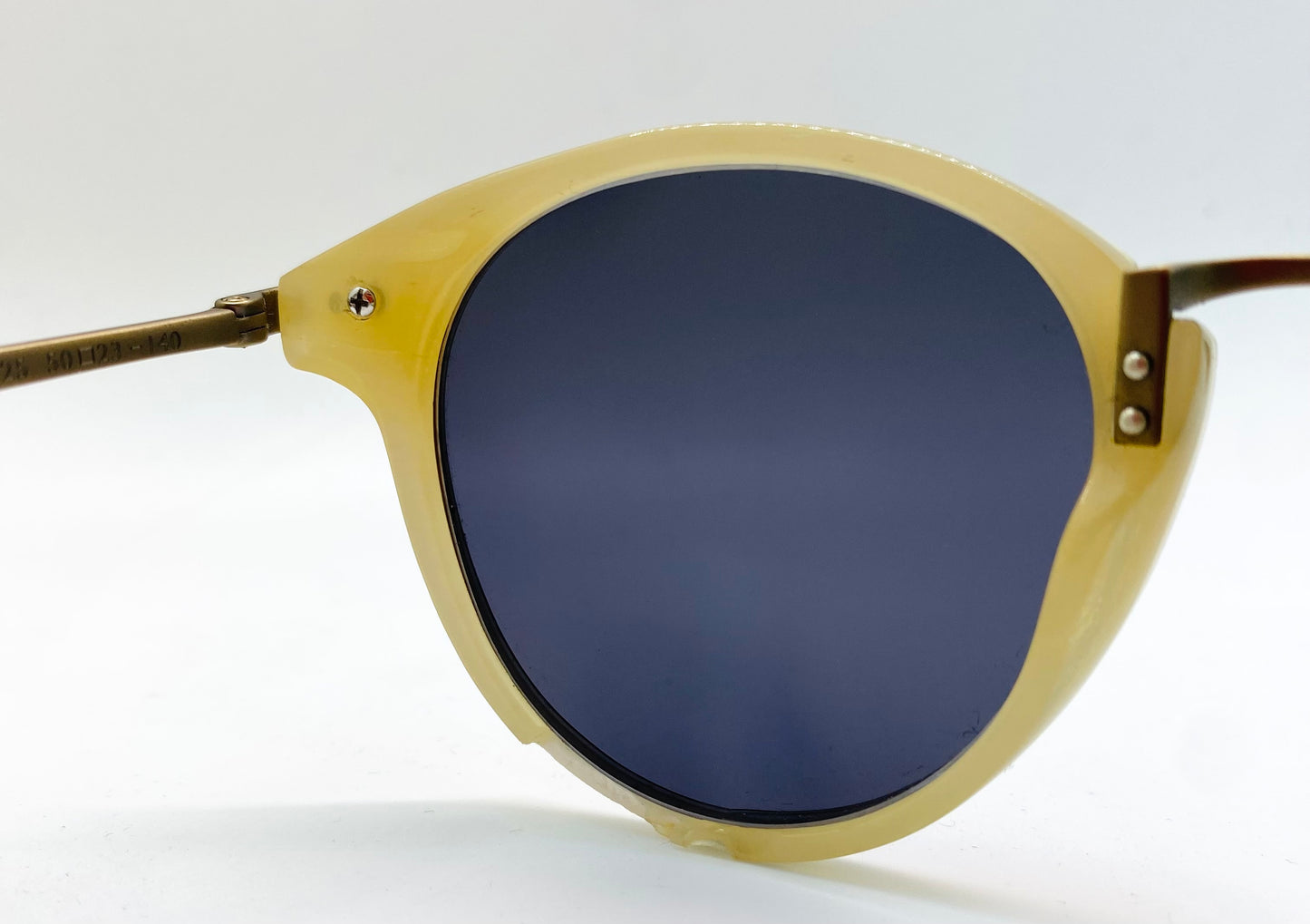 Tom Davies Bespoke Sunglasses - Model 76259 – Silver 925 & Natural Buffalo Horn Collection - Custom Luxury Frames
