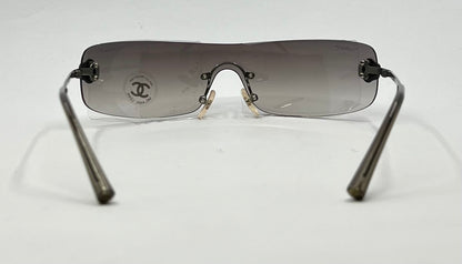 Chanel 4086 c.240/54 Shield Sunglasses Gunmetal Grey Gradient – Deadstock