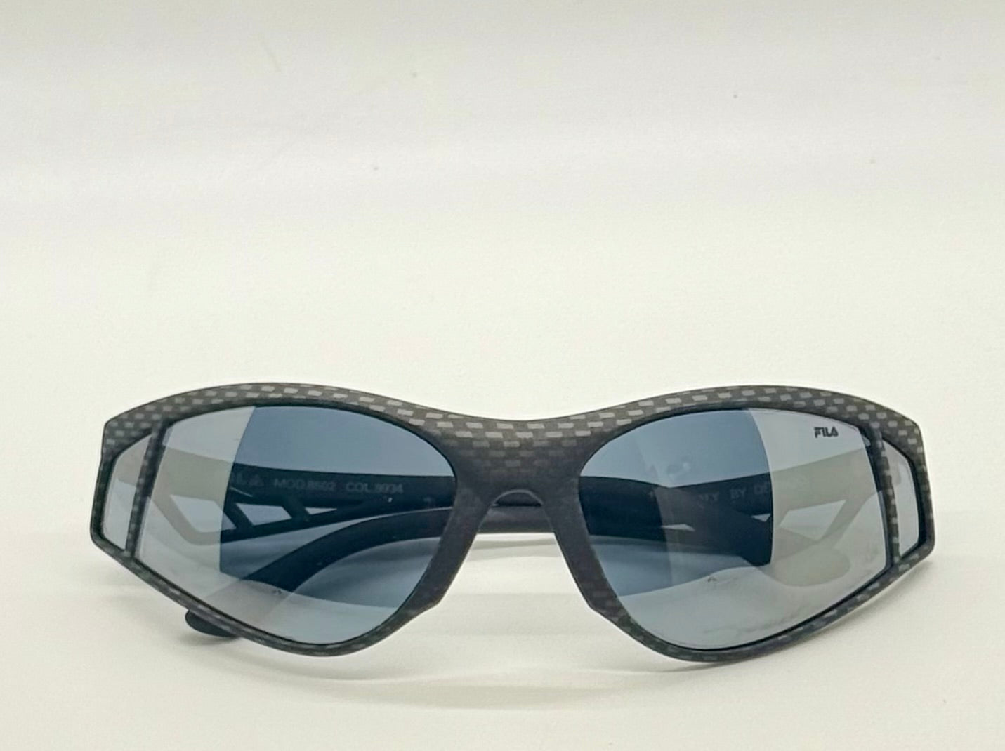 Fila Mod.8862 Col.9714 Y2K Vintage Deadstock Carbon Fiber Wrap Sunglasses Italy