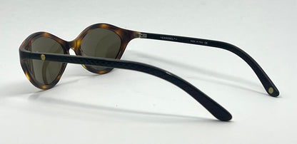 Chanel 5001 Vintage Cat Eye Sunglasses Brown Tortoiseshell Green Lenses Italy