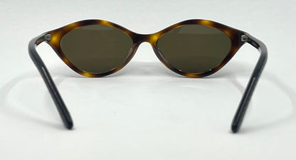 Chanel 5001 Vintage Cat Eye Sunglasses Brown Tortoiseshell Green Lenses Italy