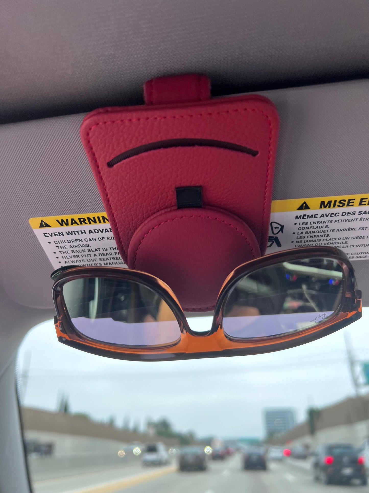 Single Slot-Magnetic Closure- Eyewear Visor Clip-Universal Fit-Card Fastener- Brand New