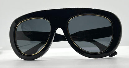 Gucci Gg1152S 001 Black|Gold Sunglasses-Italy-Full Kit Pre-Owned-54Mm