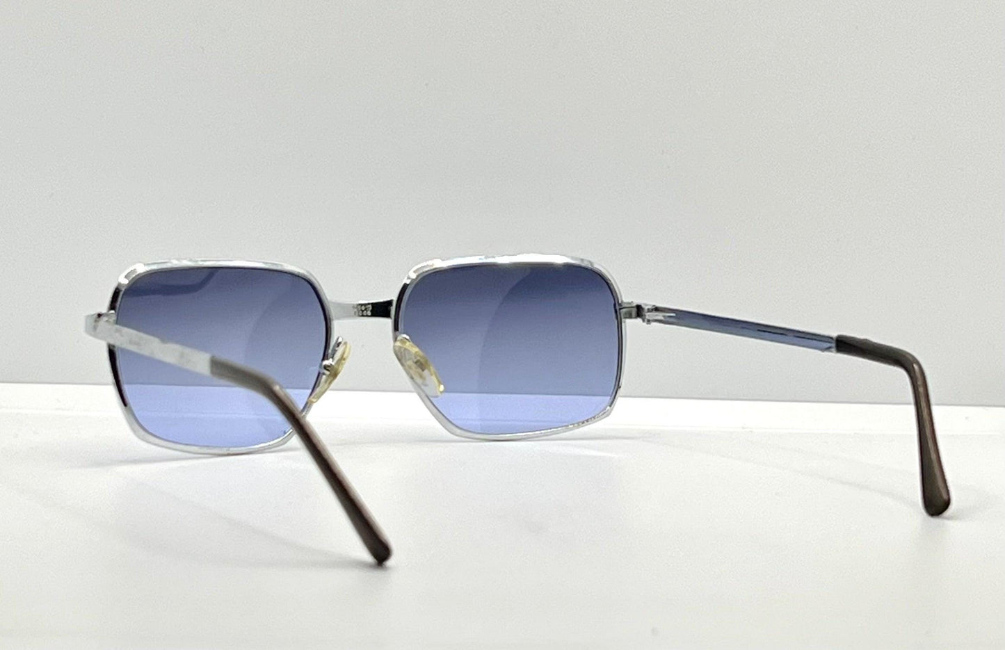 Fairfield F088 Vintage Sunglasses W|New, Custom Gradient Twilight Blue Lenses-Deadstock-France