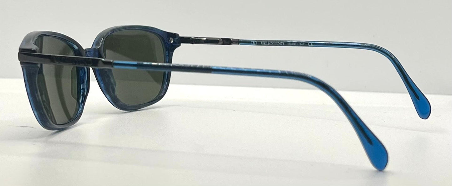 Valentino V708 649 – Sapphire Blue Vintage Sunglasses–Nos-Spring Hinges-Italy