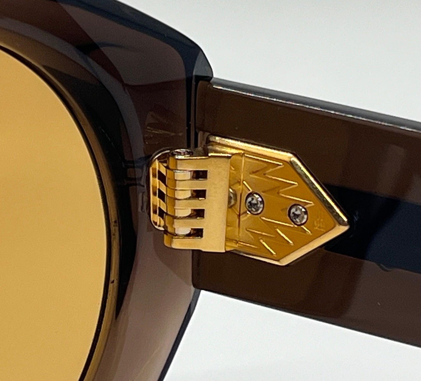 Jacques Marie Mage-The Last Frontier V-The Bandit In London-Ltd. Of 100 Pieces-Full Kit