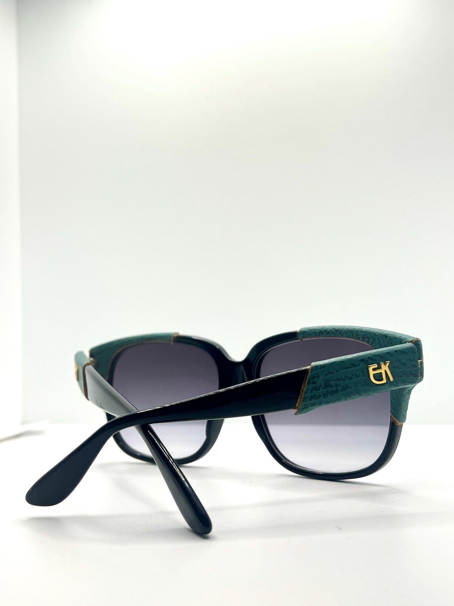 Vintage Emmanuelle Khanh 8980 Rq 16V Sunglasses – Green Ostrich Detail – France